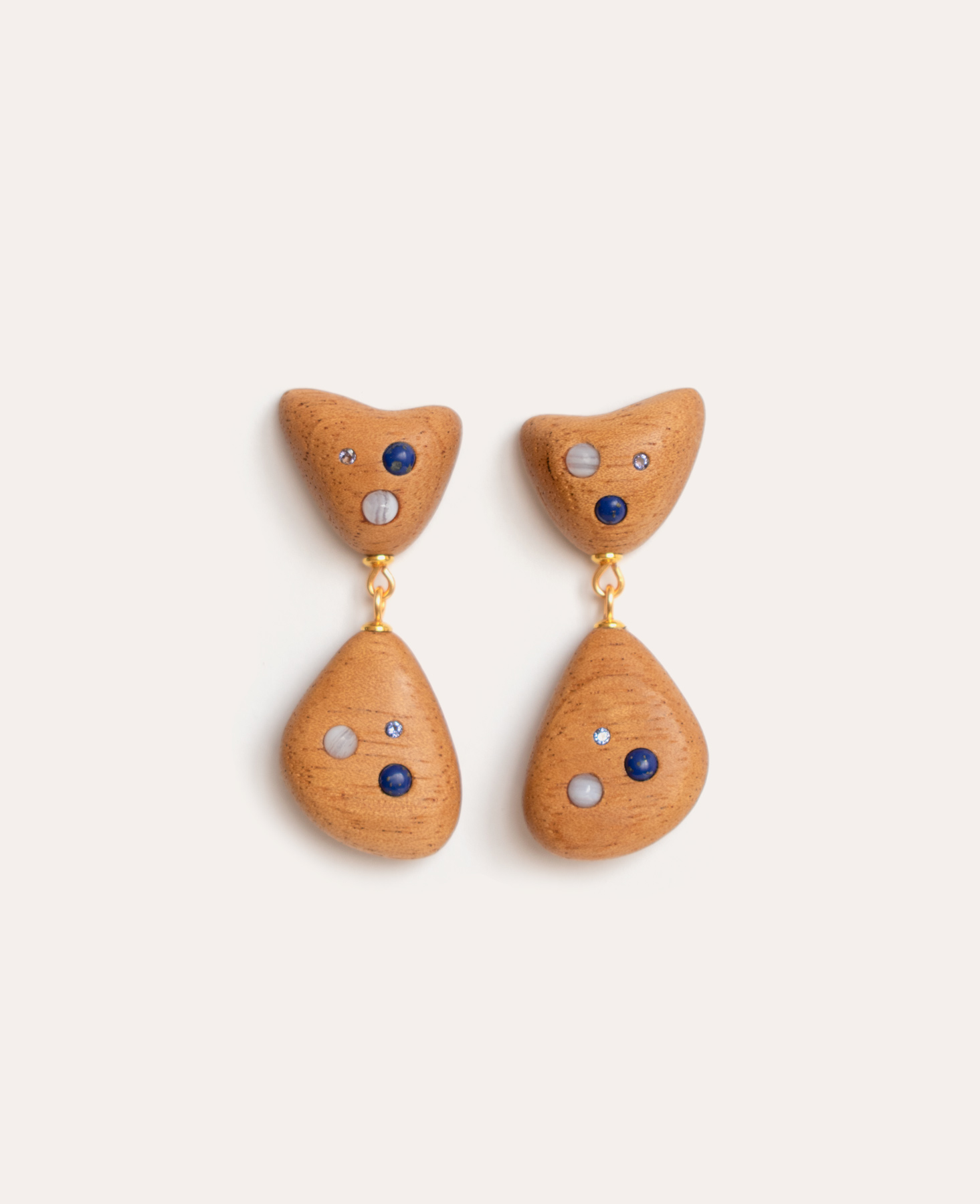 kolore earrings nut