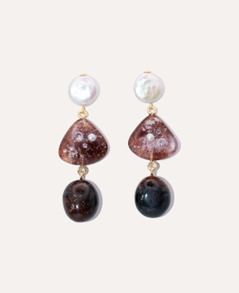 kolore earrings Pearl black